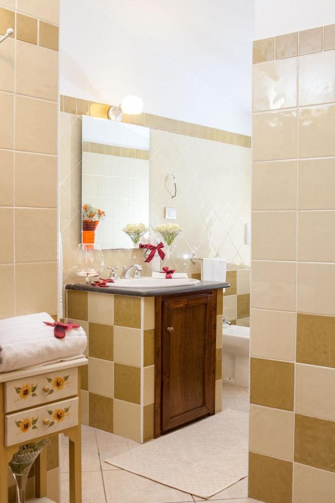 Hotel Il Duomo Phg Oristano Extérieur photo