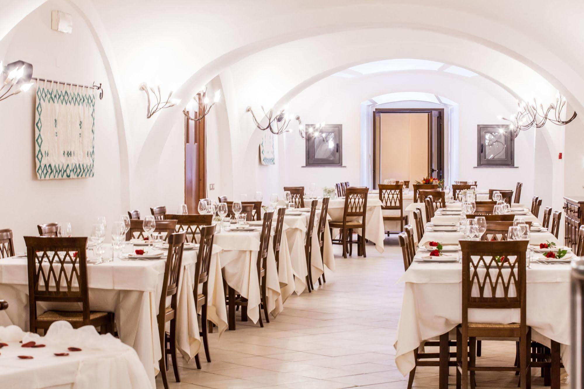 Hotel Il Duomo Phg Oristano Extérieur photo